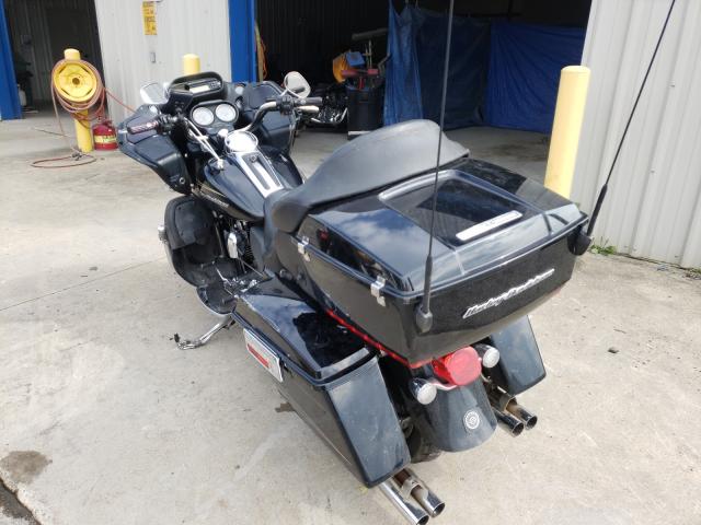 2011 HARLEY-DAVIDSON FLTRU 1HD1KGM10BB636661