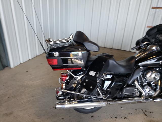 2010 HARLEY-DAVIDSON FLHTCU 1HD1FC417AB615382