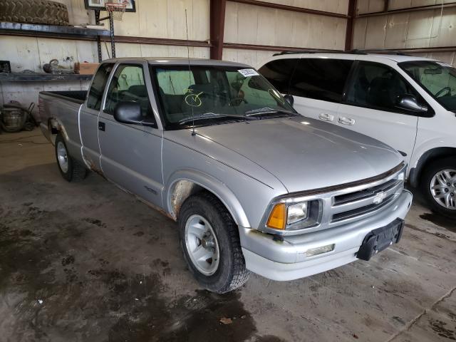 Salvage vehicles for parts for sale at auction: 1997 Chevrolet S Truck S1