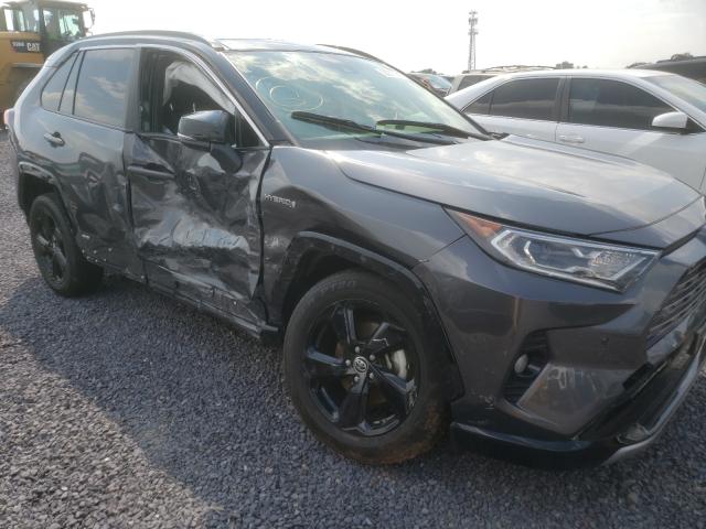 2019 TOYOTA RAV4 XSE JTMEWRFV4KJ022897