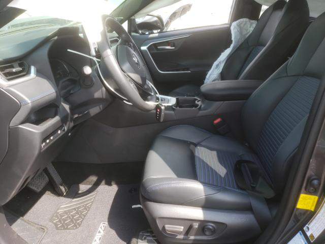 2019 TOYOTA RAV4 XSE JTMEWRFV4KJ022897