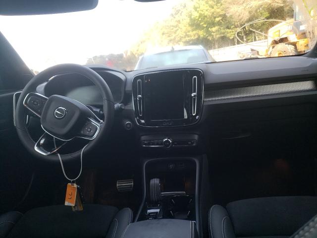 2021 VOLVO XC40 T5 R- YV4162UMXM2614573