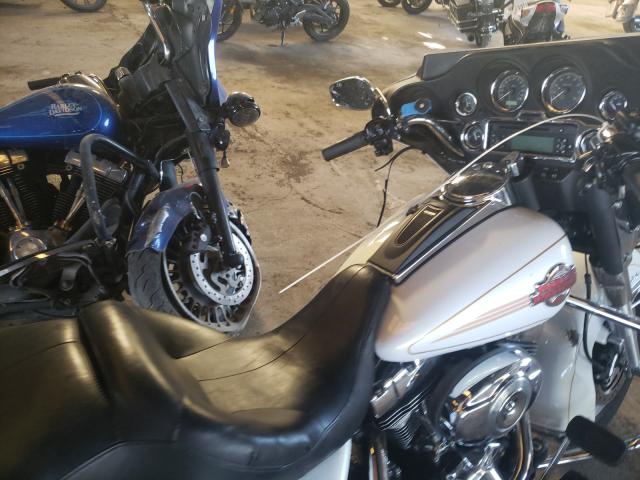 2007 HARLEY-DAVIDSON FLHTCUI 1HD1FC4167Y663560