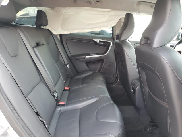 2015 VOLVO XC60 T6 PR YV4902RK2F2667878