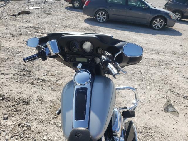 2010 HARLEY-DAVIDSON FLHTC 1HD1FF410AB649925