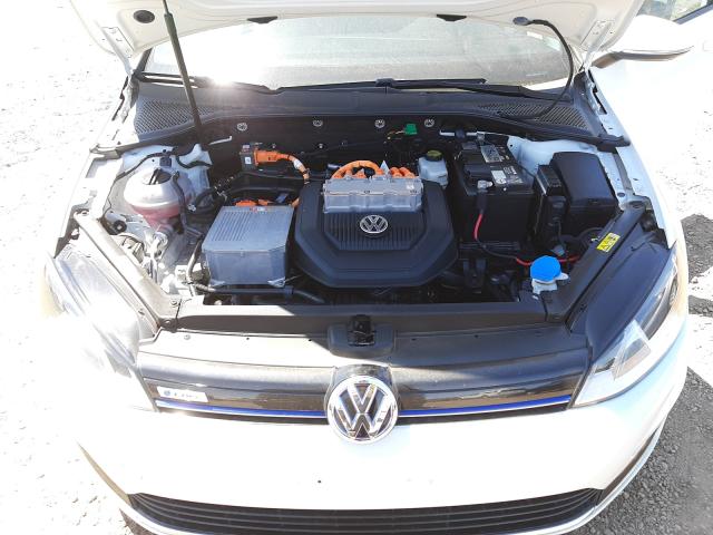 2016 VOLKSWAGEN E-GOLF SE WVWKP7AU5GW913150