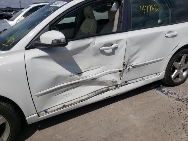 2011 VOLVO V50 T5 YV1672MW0B2635589