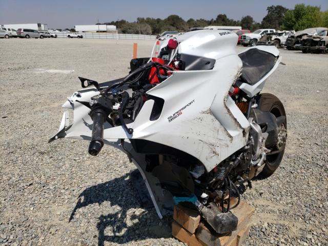 2021 DUCATI SUPERSPORT ZDMVABDS1MB000646