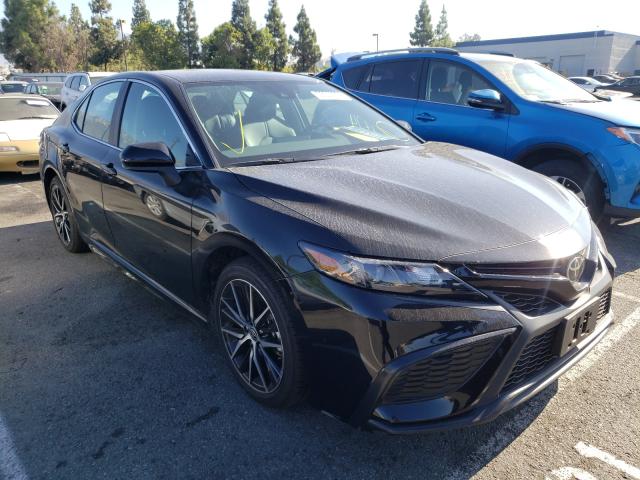 Salvage cars for sale from Copart Rancho Cucamonga, CA: 2021 Toyota Camry SE