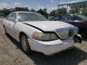 2004 LINCOLN  TOWN CAR