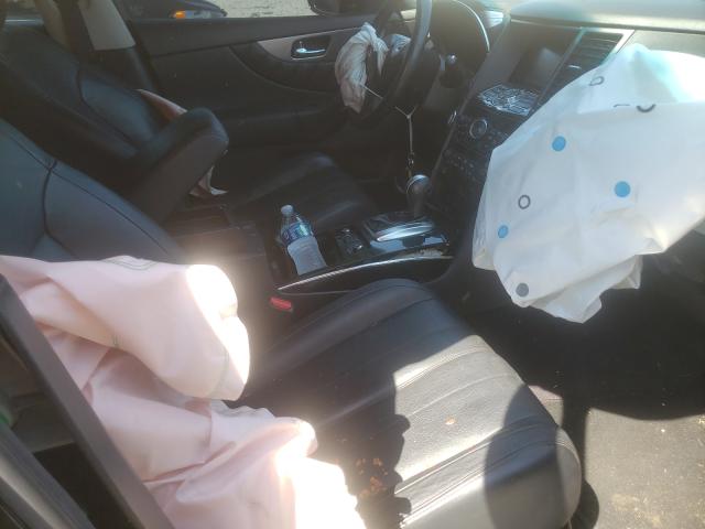 2017 INFINITI QX70 JN8CS1MU1HM142537