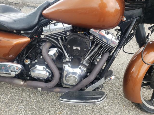 2010 HARLEY-DAVIDSON FLHX 1HD1KB412AB653012
