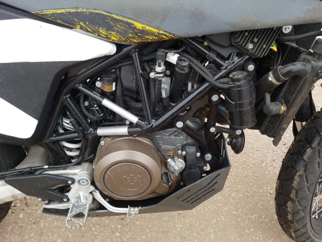 2021 KTM MOTORCYCLE VBKUSV406MM709063
