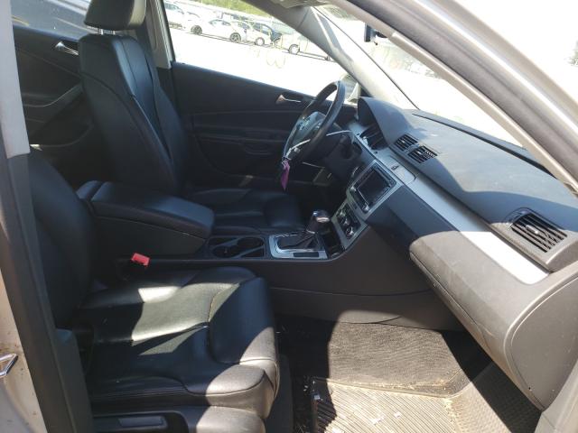 2010 VOLKSWAGEN PASSAT KOM WVWJM7AN9AE105555