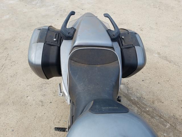 2008 HONDA VFR800 A JH2RC46E98M000177