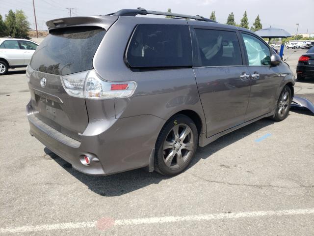 2017 TOYOTA SIENNA SE 5TDXZ3DC8HS793227