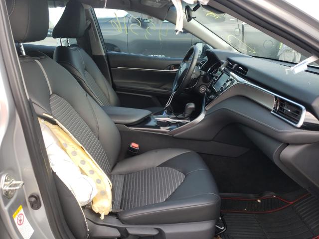2018 TOYOTA CAMRY L/LE 4T1B11HK0JU058925