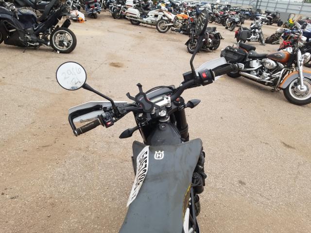 2021 KTM MOTORCYCLE VBKUSV406MM709063