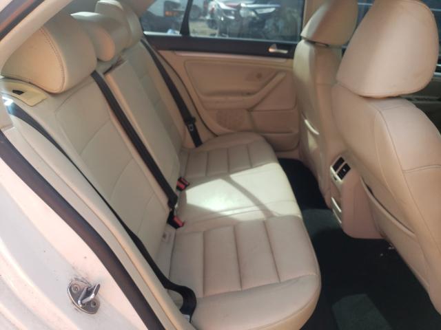 2010 VOLKSWAGEN JETTA LIMI 3VWAX7AJ4AM093536