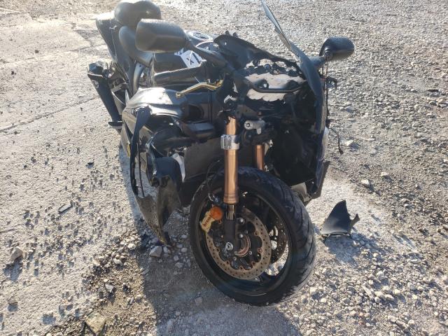 2015 SUZUKI GSX1300 RA JS1GX72B3F2101171