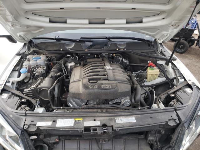 2017 VOLKSWAGEN TOUAREG WO WVGRF7BPXHD003318