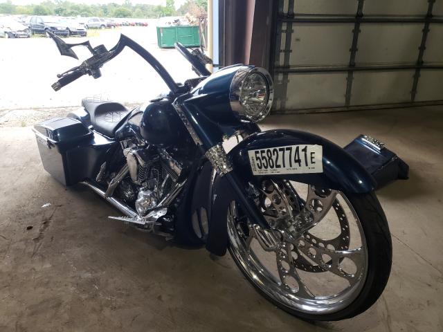 Salvage cars for sale from Copart Chicago Heights, IL: 2004 Harley-Davidson Flhrci
