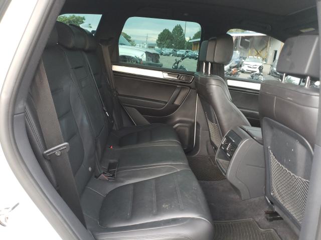 2017 VOLKSWAGEN TOUAREG WO WVGRF7BPXHD003318