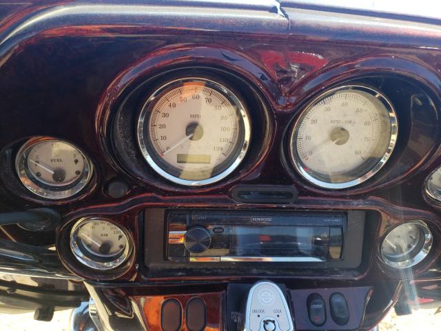 2011 HARLEY-DAVIDSON FLHX 1HD1KBM18BB643327