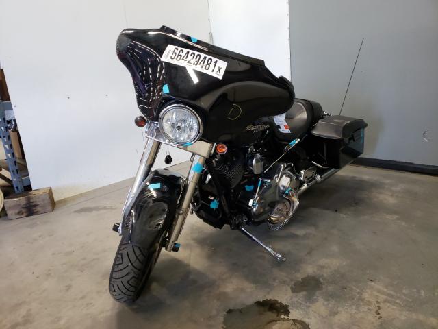 2011 HARLEY-DAVIDSON FLHX 1HD1KBM14BB676826