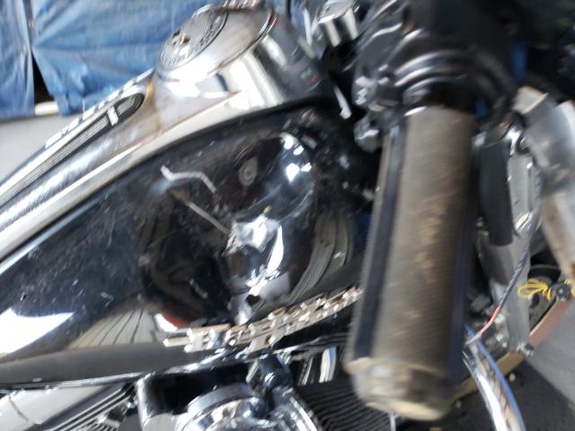 2010 HARLEY-DAVIDSON FLHX 1HD1KB417AB650753