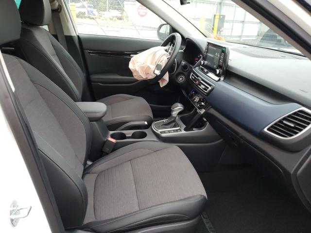 2021 KIA SELTOS S KNDEUCAA8M7178156