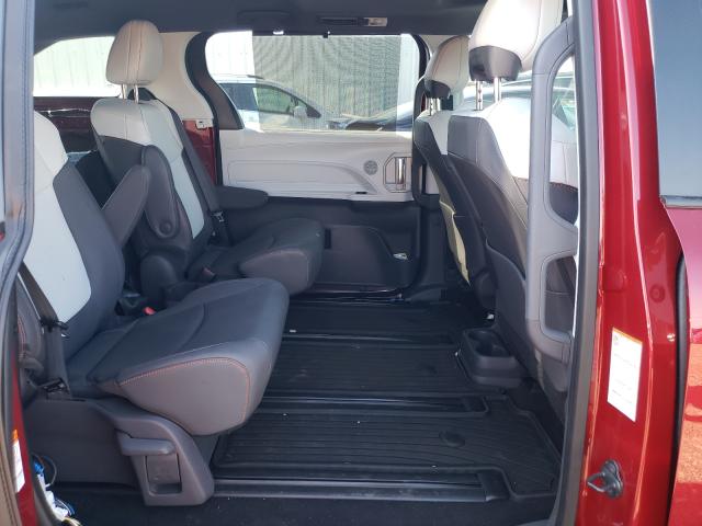 2021 TOYOTA SIENNA XSE 5TDXSKFC9MS007862