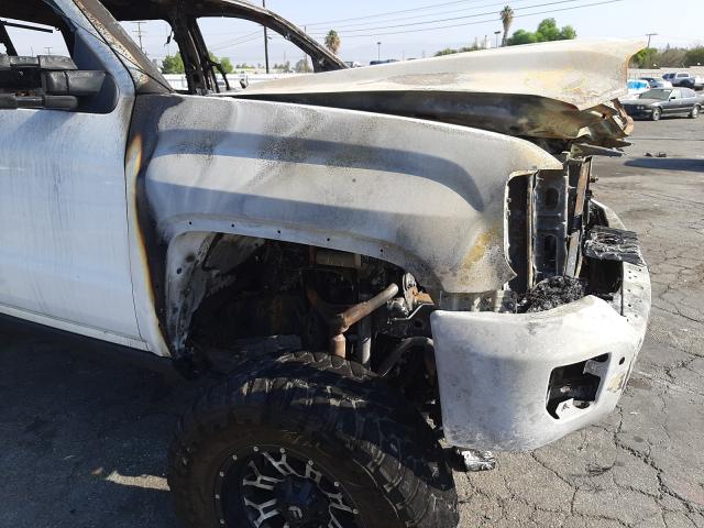 1GT42YE89GF230782 GMC Sierra K3500 Denali