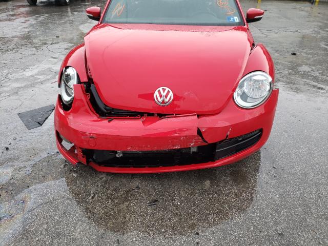 2016 VOLKSWAGEN BEETLE SE 3VWJ17AT7GM613885