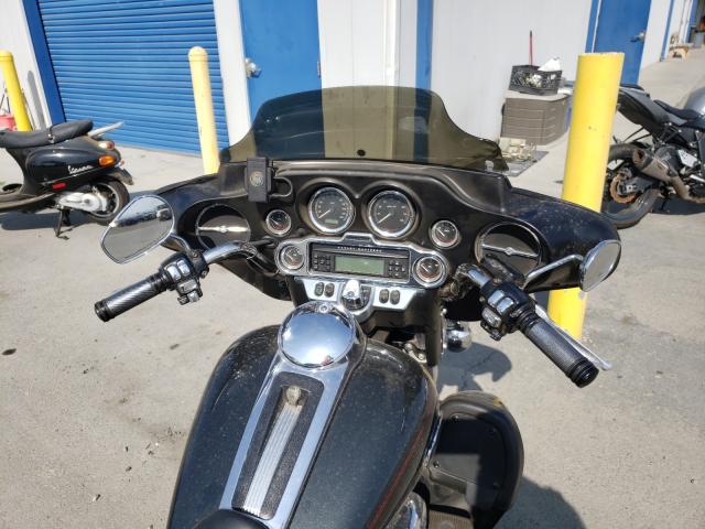 2009 HARLEY-DAVIDSON FLHTCU 1HD1FC43X9Y646457