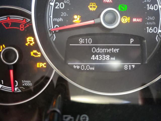 2018 VOLKSWAGEN BEETLE SE 3VWJD7AT9JM700959