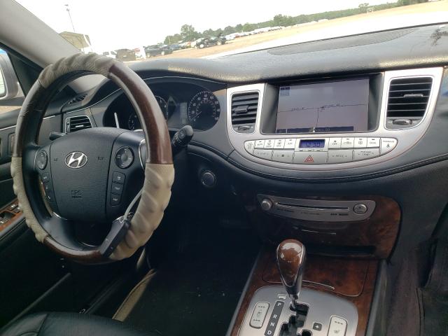 2011 HYUNDAI GENESIS 4. KMHGC4DFXBU125980