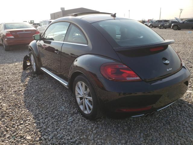 2018 VOLKSWAGEN BEETLE SE 3VWJD7AT9JM700959