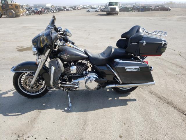 2009 HARLEY-DAVIDSON FLHTCU 1HD1FC43X9Y646457