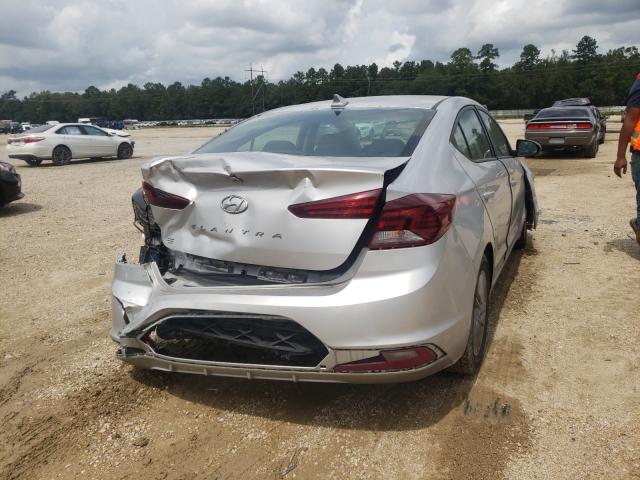 2019 HYUNDAI ELANTRA SE 5NPD84LF1KH408000