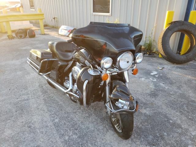Salvage cars for sale from Copart Houston, TX: 2011 Harley-Davidson Flhtcu