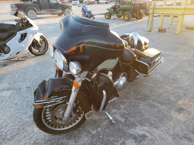 2011 HARLEY-DAVIDSON FLHTCU 1HD1FC414BB668672