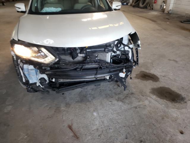 2018 NISSAN ROGUE S/SL 5N1AT2MT1JC833054