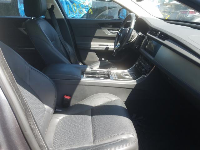2018 JAGUAR XF PRESTIG SAJBE4FXXJCY55991