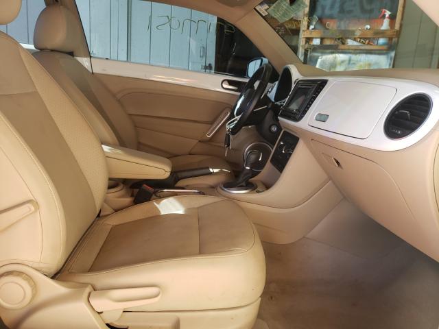 2016 VOLKSWAGEN BEETLE SE 3VWJ17AT1GM635669