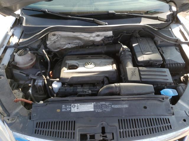 2011 VOLKSWAGEN TIGUAN WVGBV7AXXBW525738