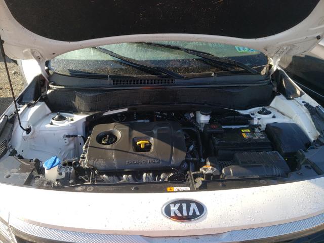 2021 KIA SELTOS S KNDEUCAA8M7045722