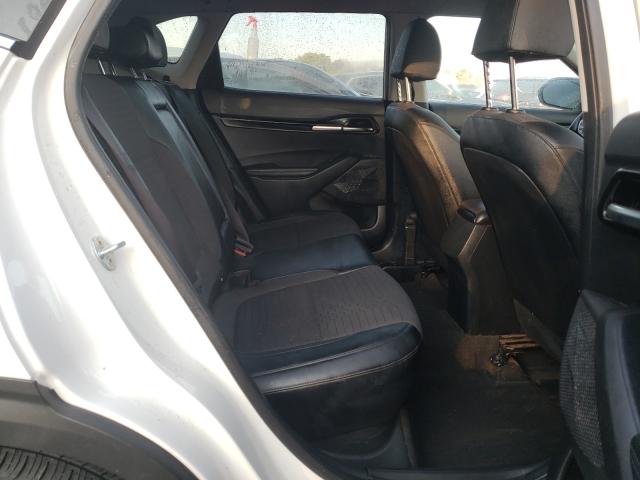 2021 KIA SELTOS S KNDEUCAA8M7045722