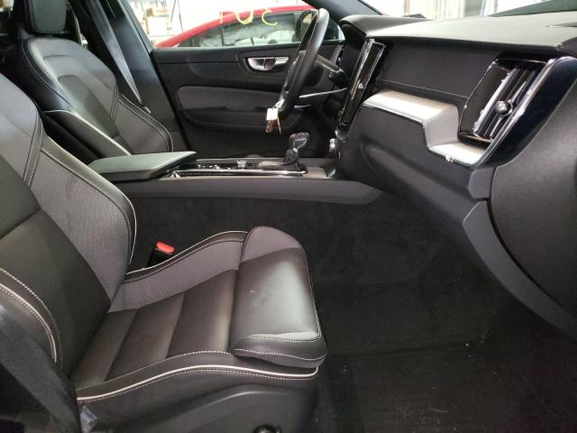 2021 VOLVO XC60 T5 R- YV4102RM8M1824489