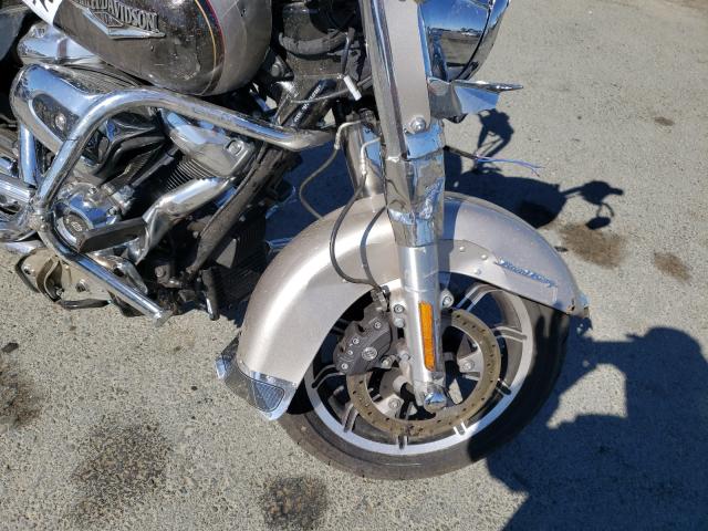 2018 HARLEY-DAVIDSON FLHR ROAD 1HD1FBC33JB653883
